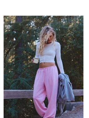 FP Movement Freestyle Pants In Pink Icing NWT Size M